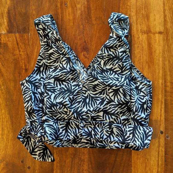 TOPSHOP Matisse Tropical Print Linen Wrap Crop Top, 6 NWT - Picture 7 of 7